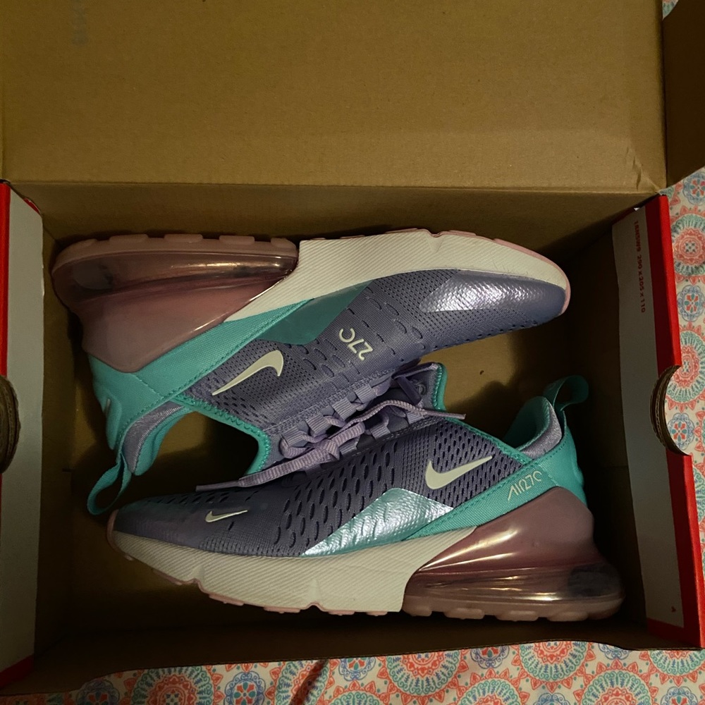 Nike Air Max 270